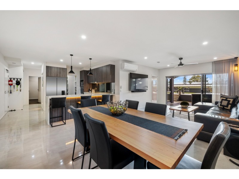 13/45 Shore Street East, Cleveland QLD 4163