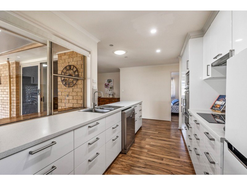 5 Corella Court, Birkdale QLD 4159