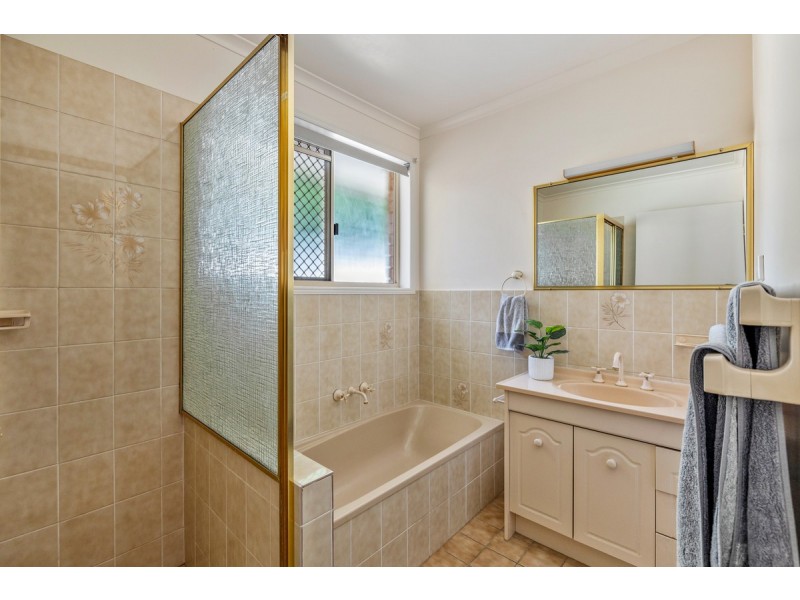 5 Corella Court, Birkdale QLD 4159