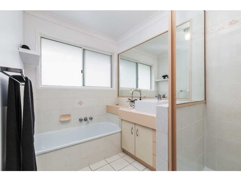 22 Spurs Drive, Wellington Point QLD 4160