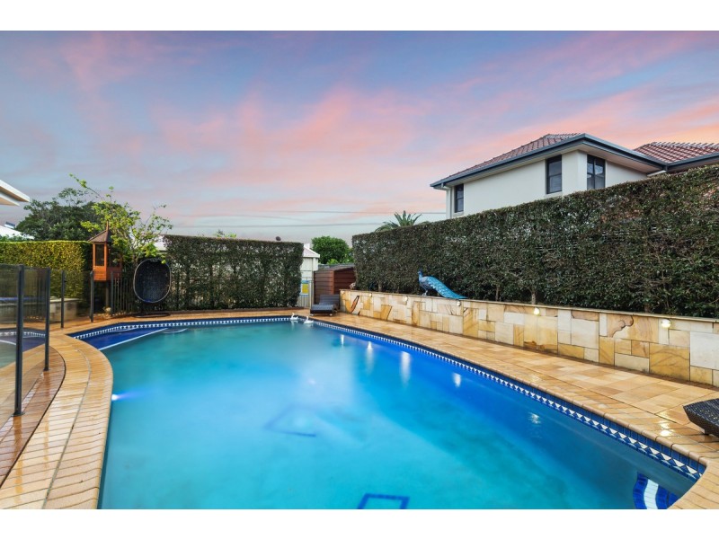 7 Melrose Close, Carindale QLD 4152