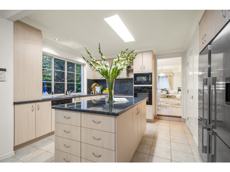 7 Melrose Close, Carindale QLD 4152