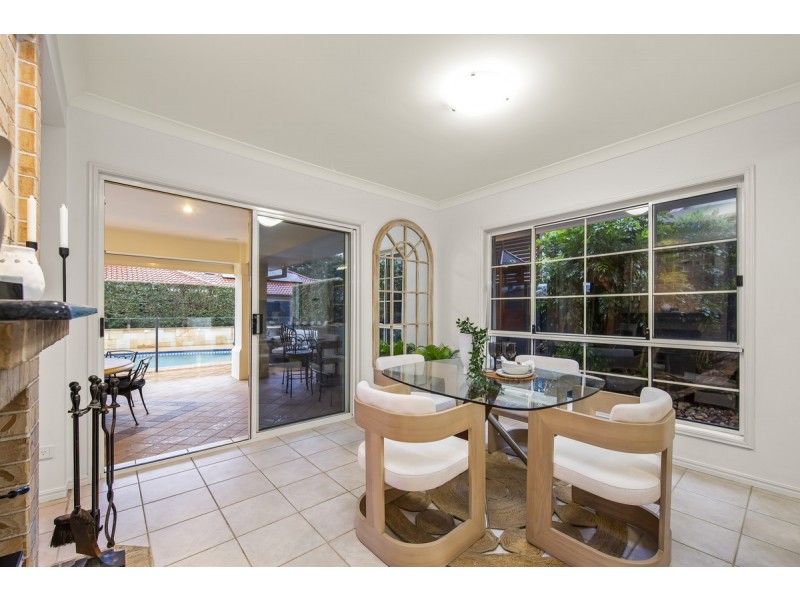 7 Melrose Close, Carindale QLD 4152