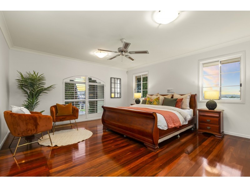 7 Melrose Close, Carindale QLD 4152