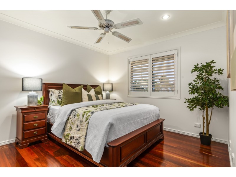 7 Melrose Close, Carindale QLD 4152