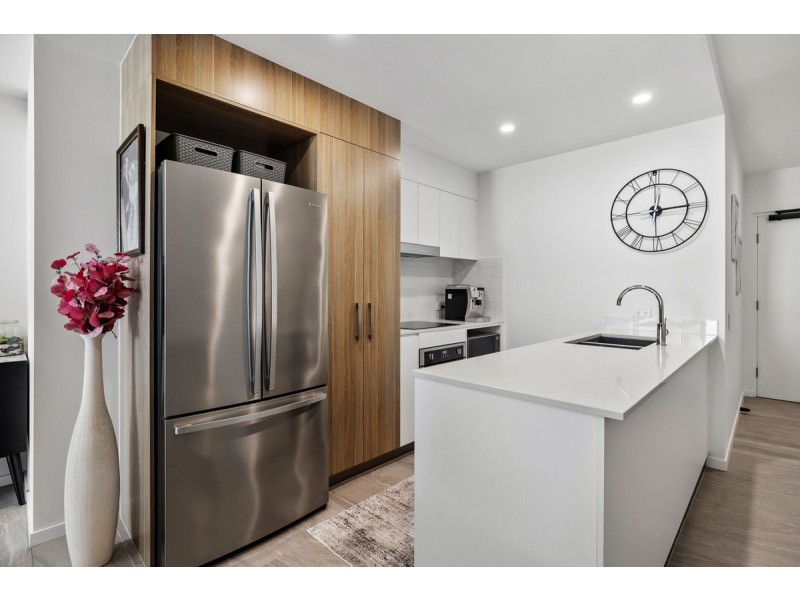 1205/90 Berrima Street, Wynnum QLD 4178