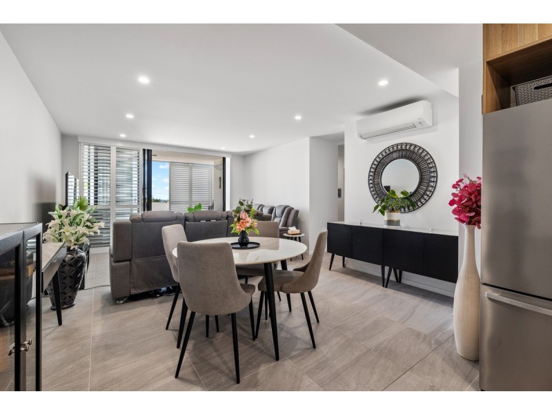 1205/90 Berrima Street, Wynnum QLD 4178