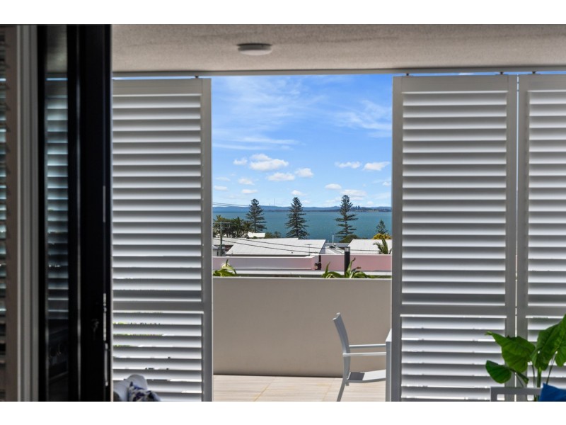 1205/90 Berrima Street, Wynnum QLD 4178