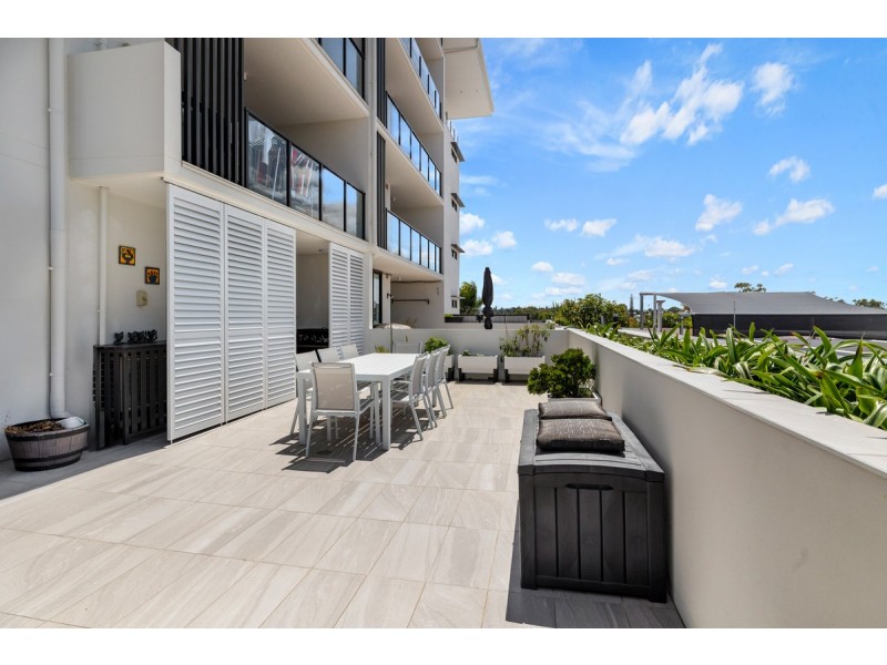 1205/90 Berrima Street, Wynnum QLD 4178