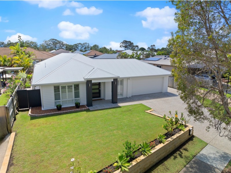 6 Acer Place, Redland Bay QLD 4165