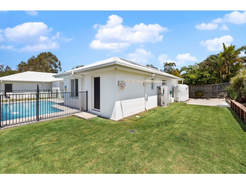 6 Acer Place, Redland Bay QLD 4165