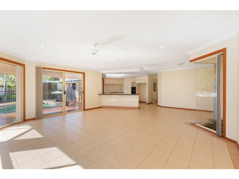 12 Lomond Place, Victoria Point QLD 4165