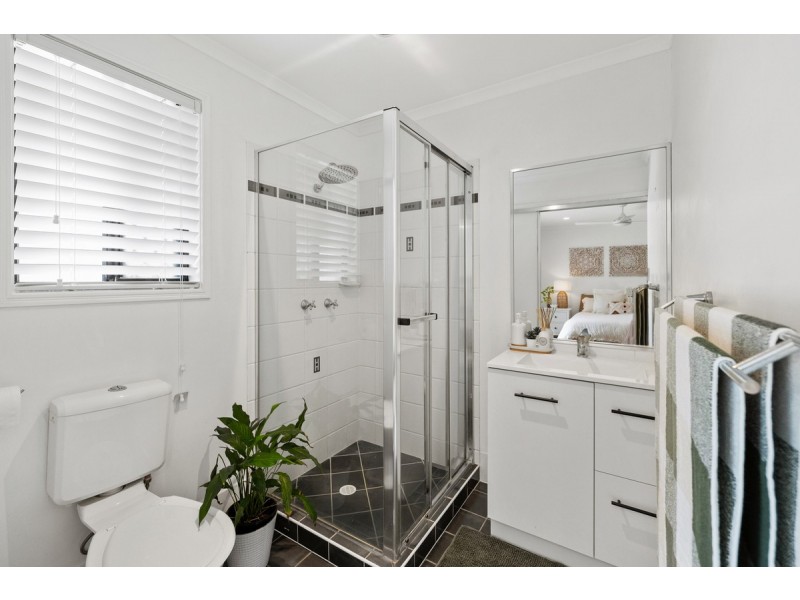 4 Hakea Place, Mount Cotton QLD 4165