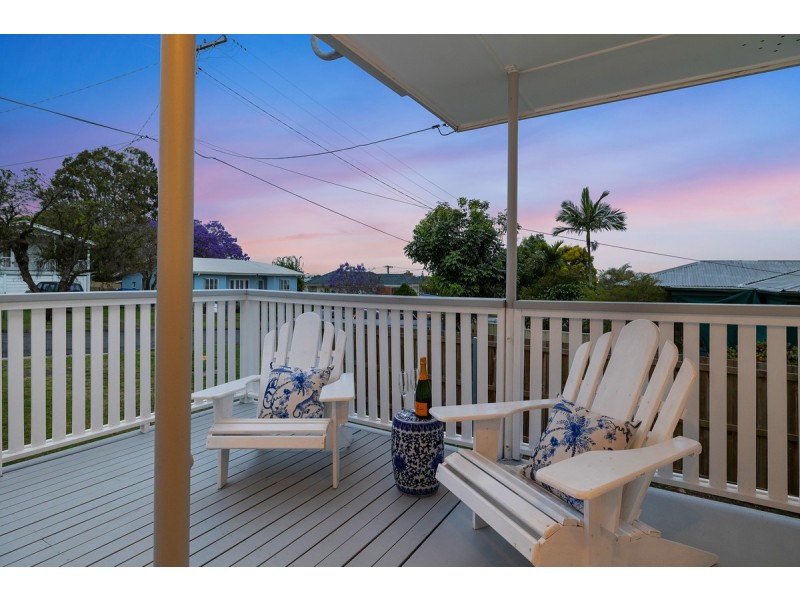 11 Dell Street, Eastern Heights QLD 4305