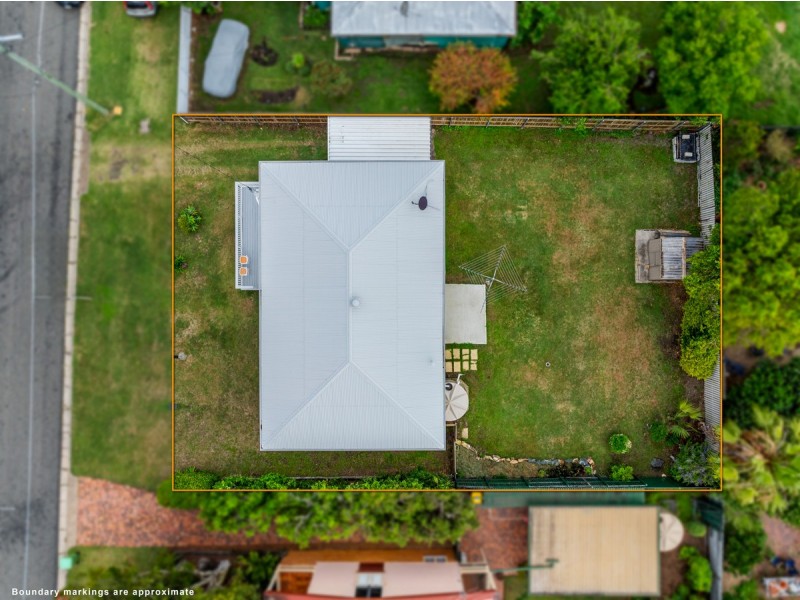 11 Dell Street, Eastern Heights QLD 4305