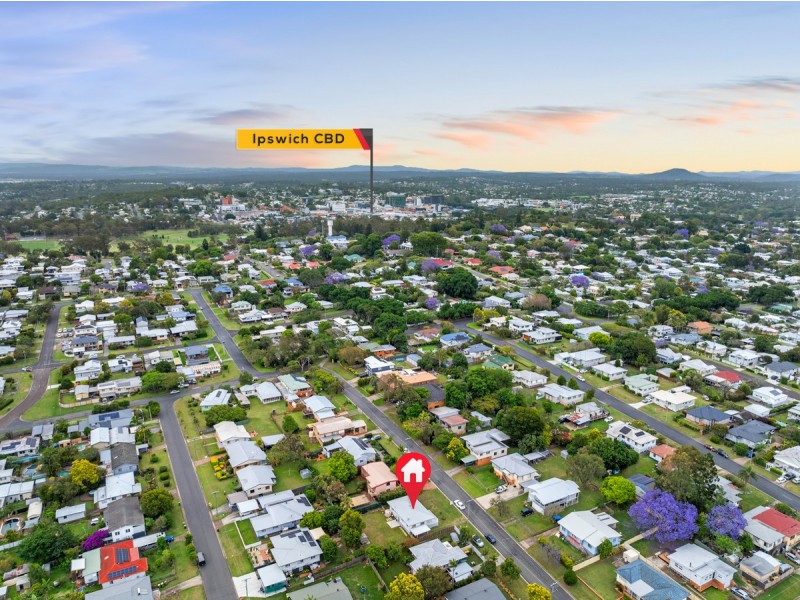 11 Dell Street, Eastern Heights QLD 4305
