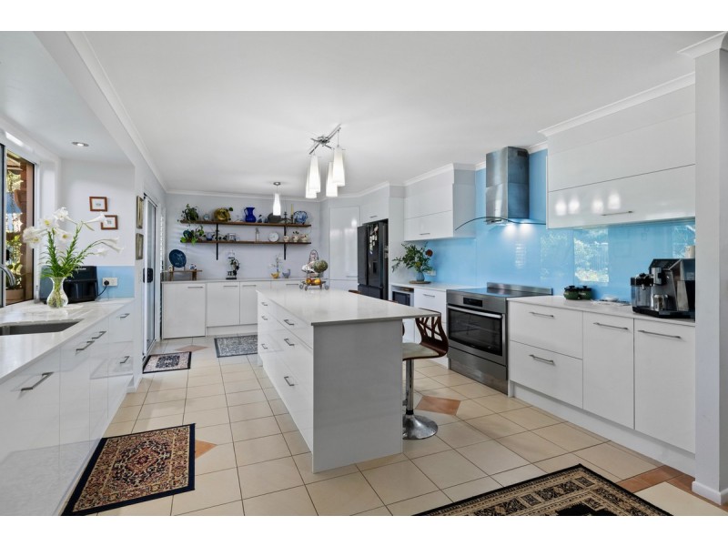 18 Alexandra Circuit, Alexandra Hills QLD 4161