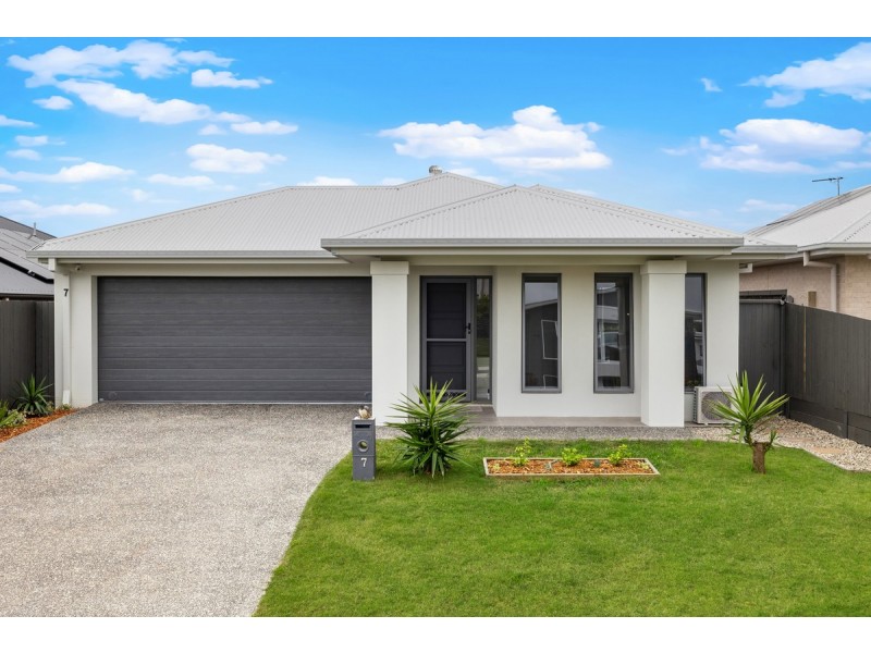 7 Brittle Street, Redland Bay QLD 4165