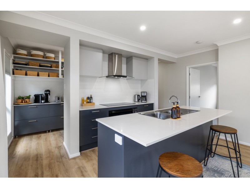 7 Brittle Street, Redland Bay QLD 4165