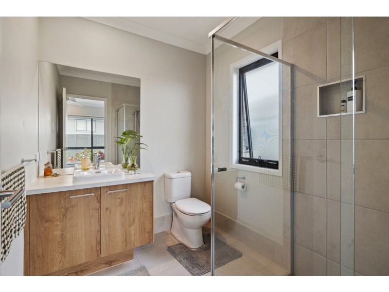 7 Brittle Street, Redland Bay QLD 4165