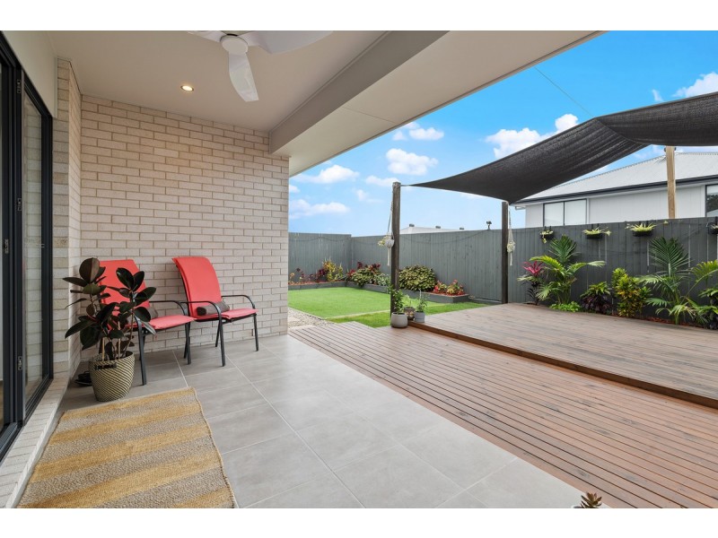 7 Brittle Street, Redland Bay QLD 4165