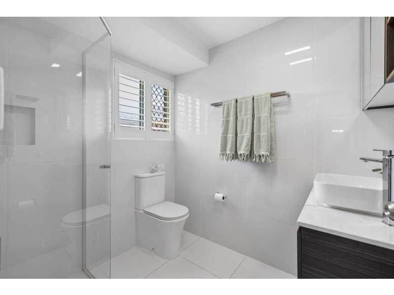 6 Butterfield Close, Victoria Point QLD 4165