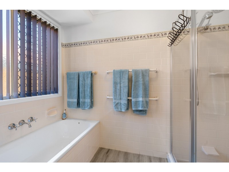 6 Butterfield Close, Victoria Point QLD 4165