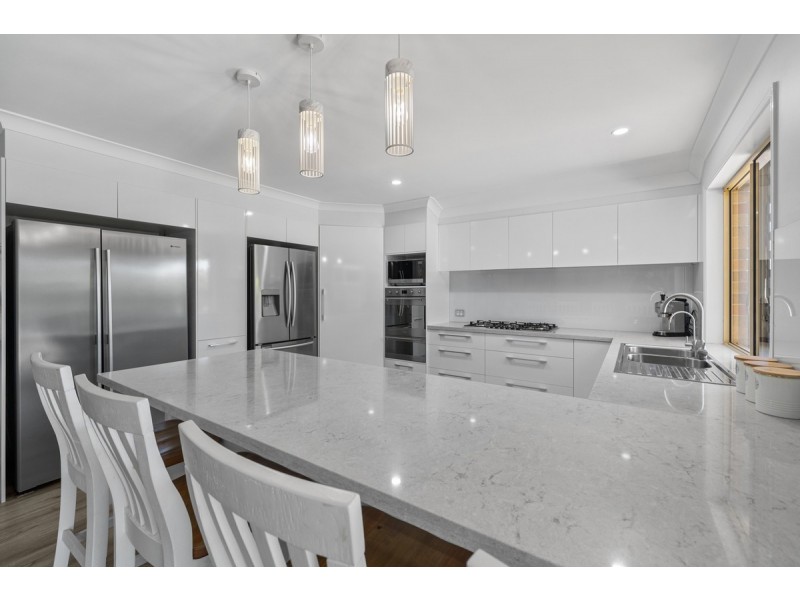 6 Butterfield Close, Victoria Point QLD 4165