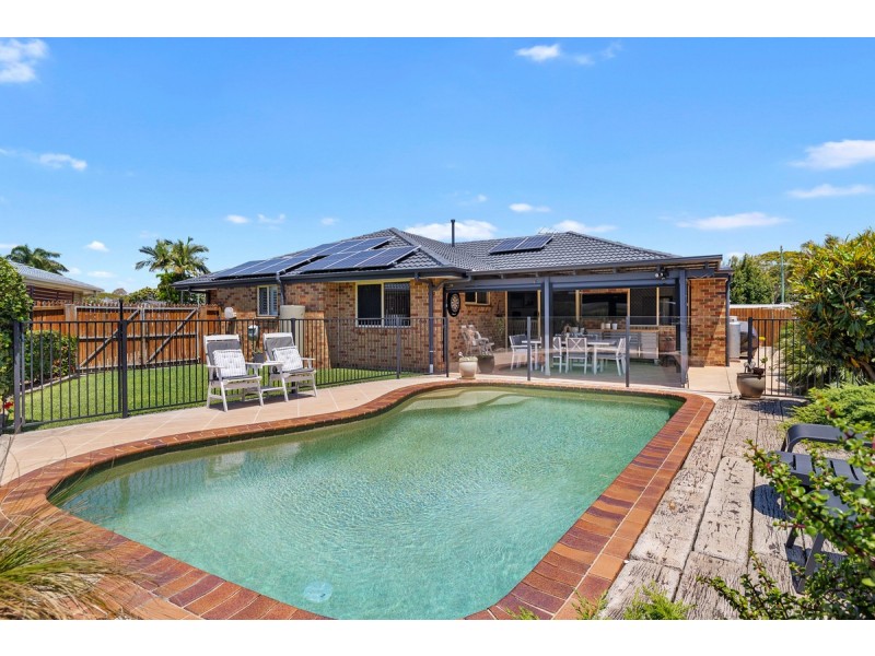 6 Butterfield Close, Victoria Point QLD 4165