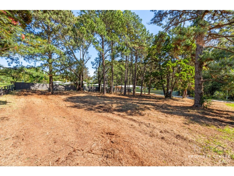 10-12 Nicholas Street, Russell Island QLD 4184