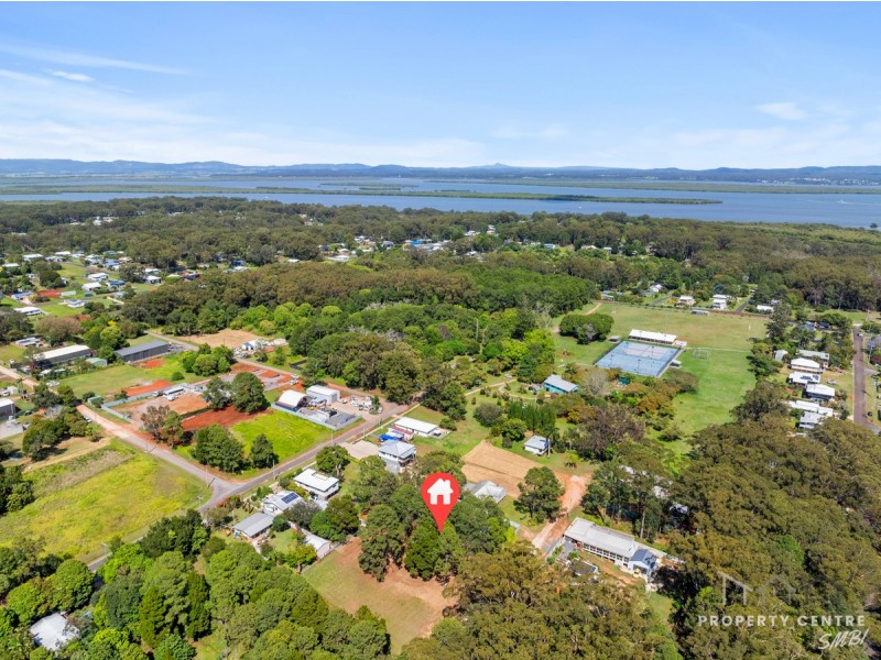 10-12 Nicholas Street, Russell Island QLD 4184