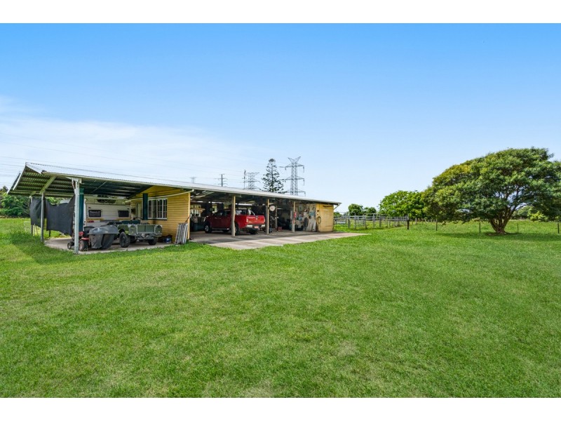 18 Davis Lane, Brendale QLD 4500