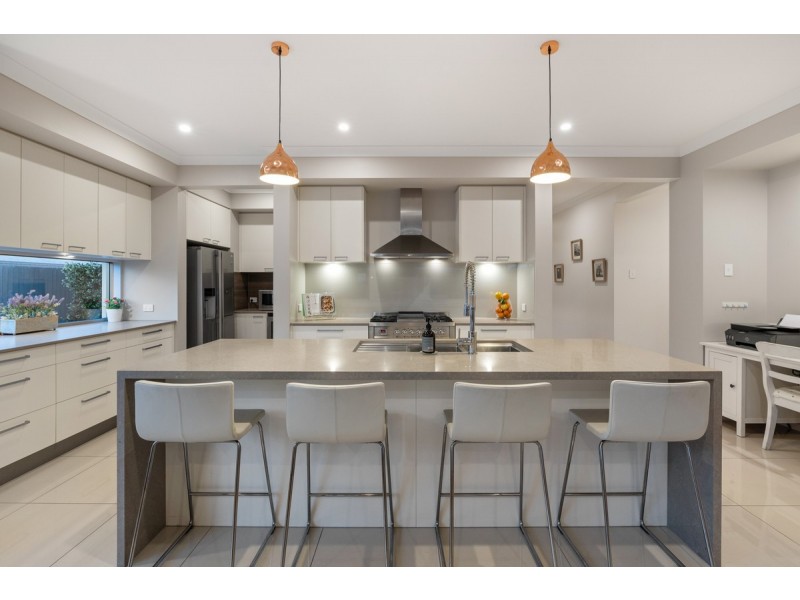 40 Majestic Circuit, Thornlands QLD 4164