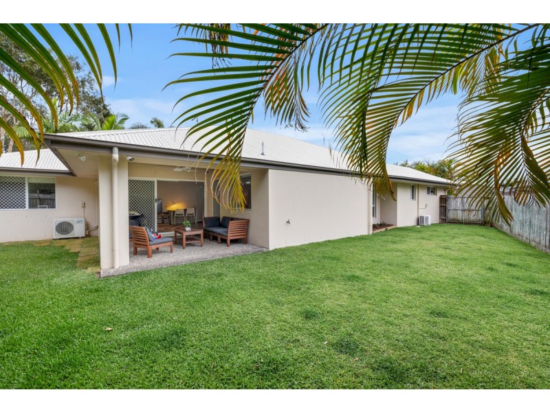 6 Mervyn Crescent, Redland Bay QLD 4165