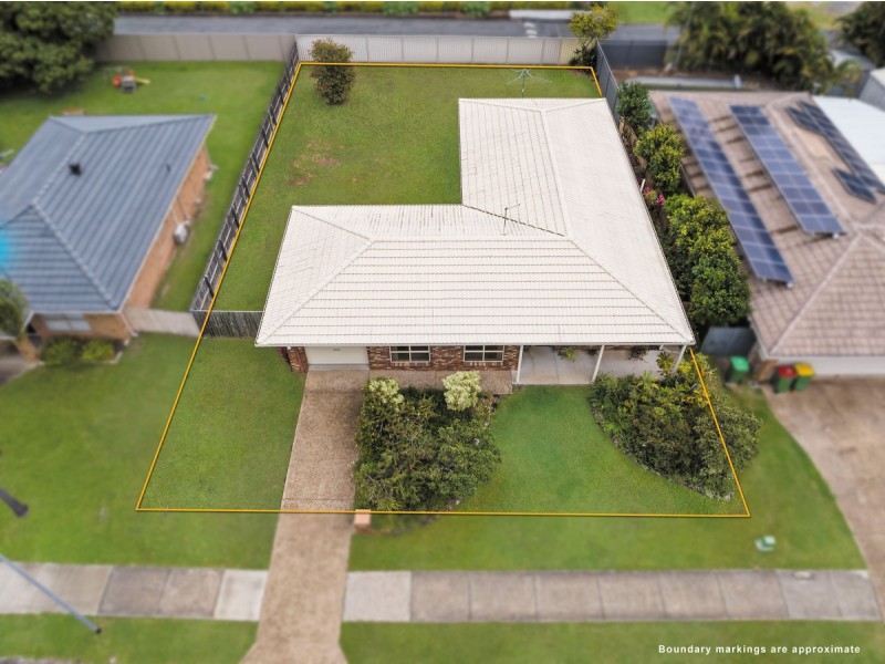7 Poinciana Avenue, Victoria Point QLD 4165