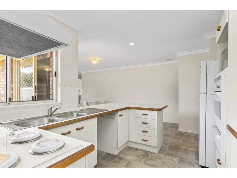 7 Poinciana Avenue, Victoria Point QLD 4165