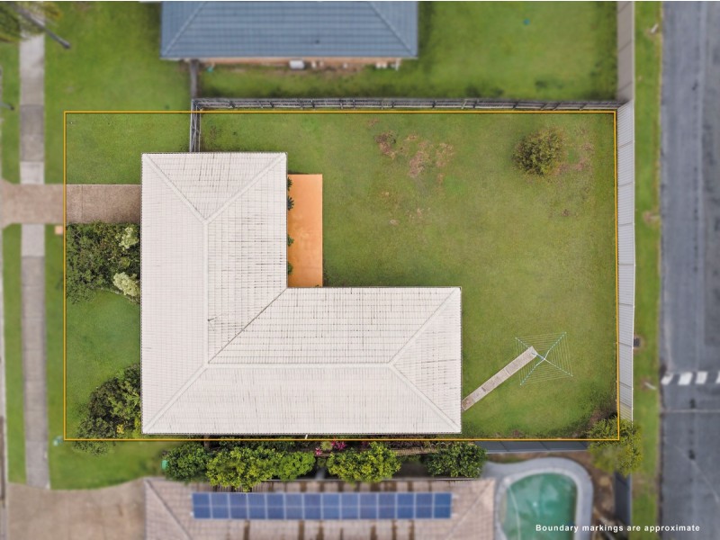 7 Poinciana Avenue, Victoria Point QLD 4165