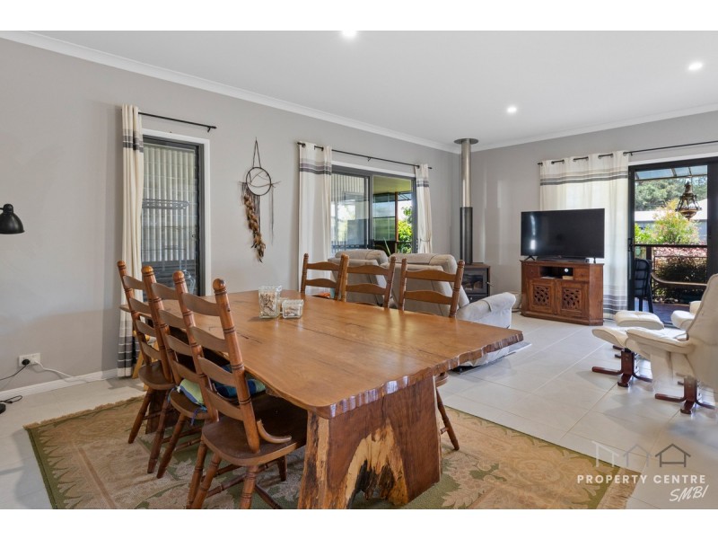 15 Banksia Street, Russell Island QLD 4184