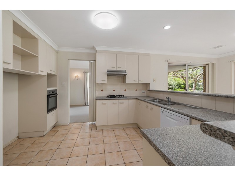 10 Tulipwood Drive, Birkdale QLD 4159