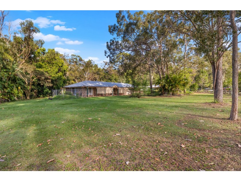 10 Honeymyrtle Court, Capalaba QLD 4157