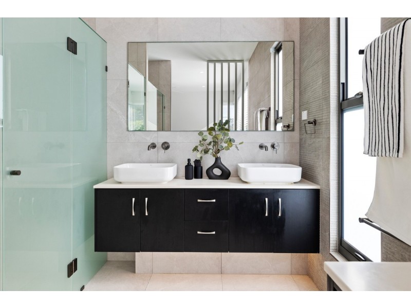 2/5 Paxton Street, Cleveland QLD 4163