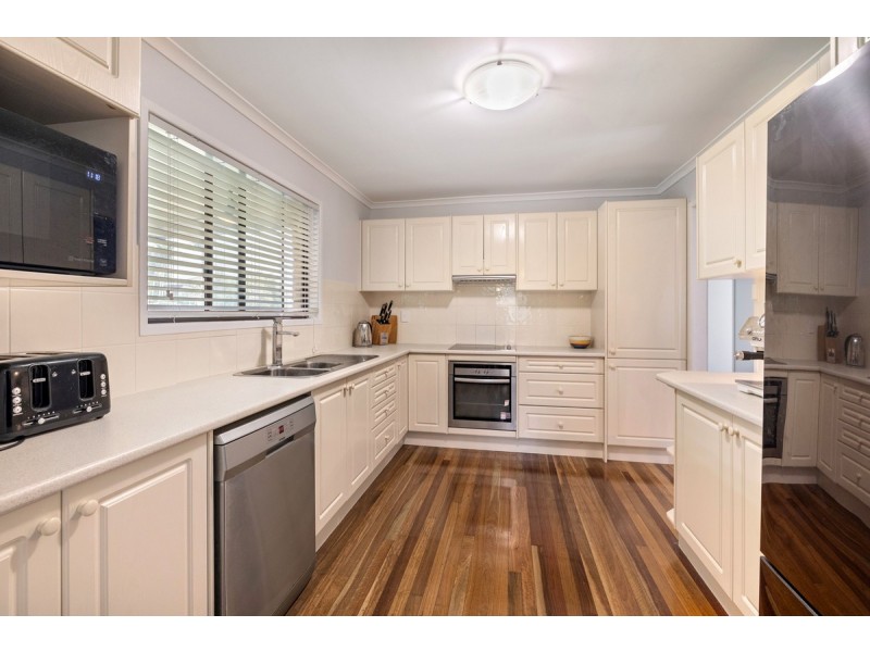 11 Werong Crescent, Cleveland QLD 4163