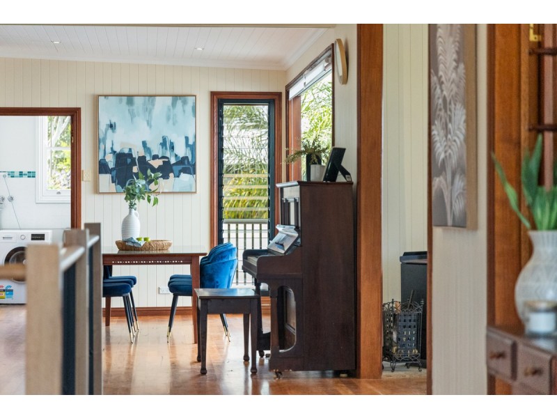 10 Roger Street, Birkdale QLD 4159