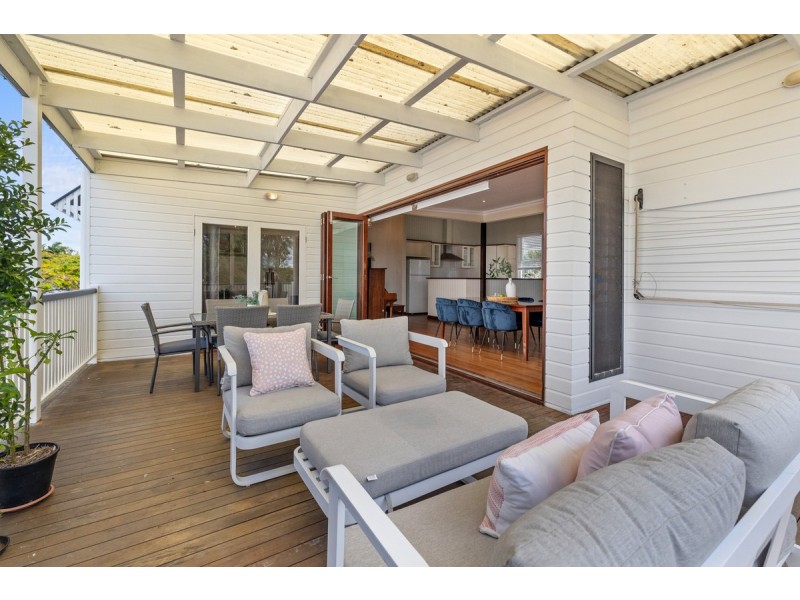 10 Roger Street, Birkdale QLD 4159