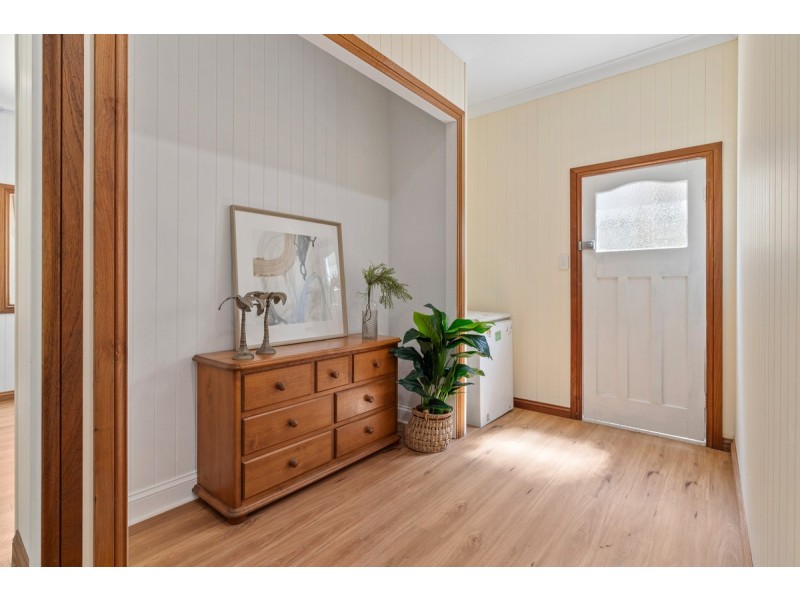 10 Roger Street, Birkdale QLD 4159