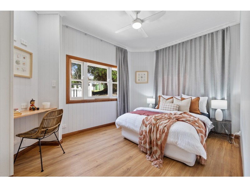 10 Roger Street, Birkdale QLD 4159