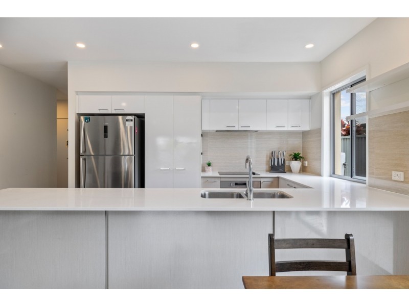 64 Sugargum Avenue, Mount Cotton QLD 4165