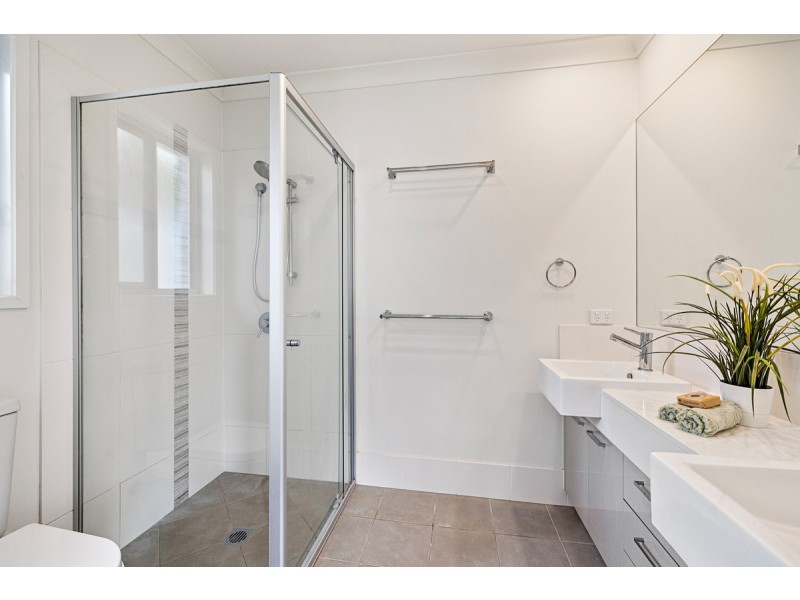 64 Sugargum Avenue, Mount Cotton QLD 4165