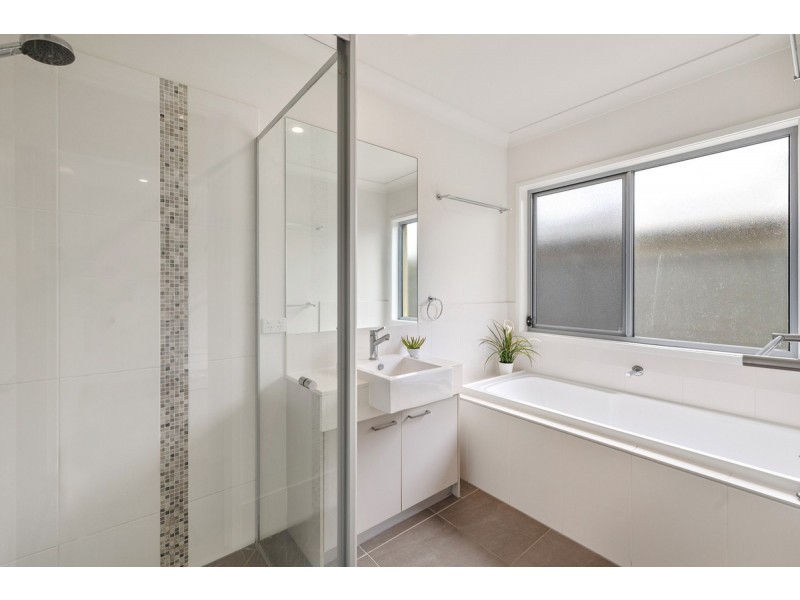 64 Sugargum Avenue, Mount Cotton QLD 4165