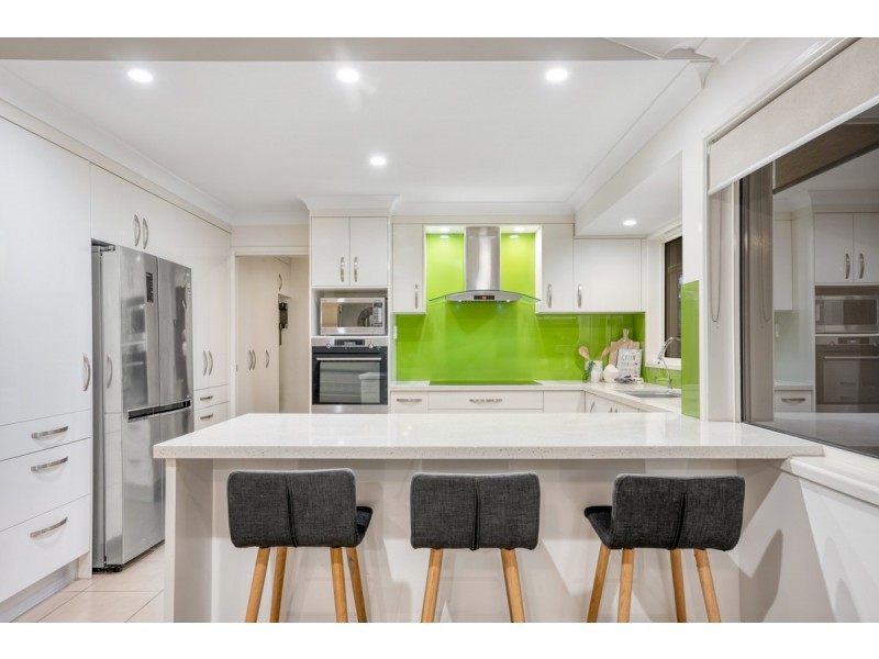 74 Dove Tree Crescent, Sinnamon Park QLD 4073